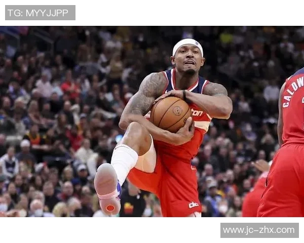 弗雷德范弗利特的崛起之路与NBA赛场的精彩瞬间分析 弗雷德范弗利特的崛起之路与NBA赛场的精彩瞬间分析